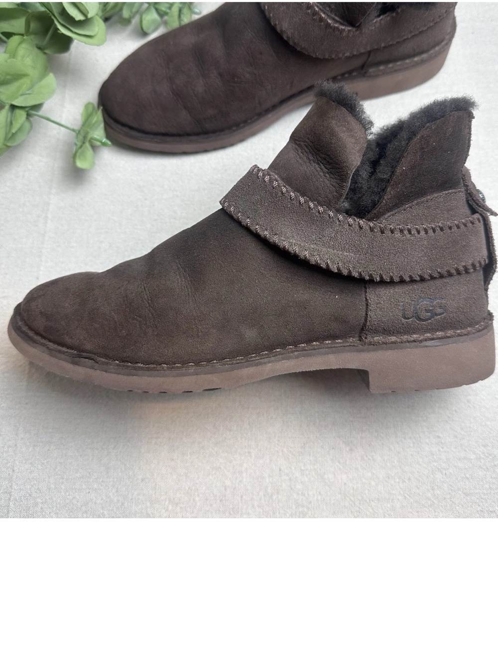 Ugg McKay Ankle Boots Chocolate Brown Suede Shearling Lined 1012358